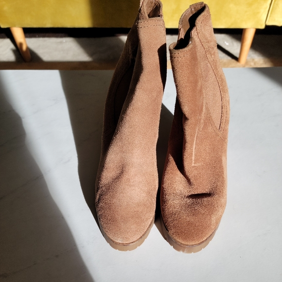 Michael Kors Thea Caramel Wedge Suede Boots - Picture 1 of 4